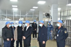 市委副梁健敏率队前去阳春市岗美中学、德恒尝